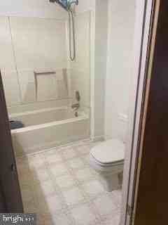 813 S Reading Ave Apt 2 #2 - Photo 6 of 8