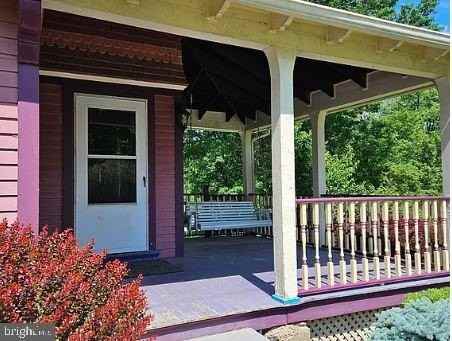 1195 Westbourne Rd - Photo 2 of 13