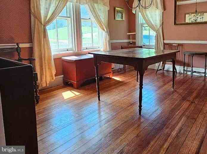 1195 Westbourne Rd - Photo 7 of 13