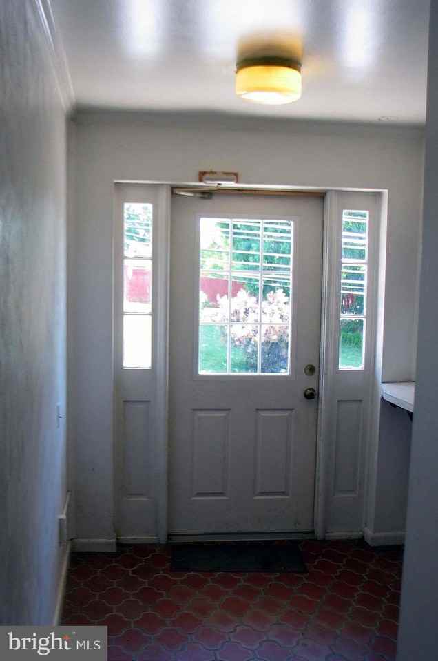 50 N 67th St Apt 3 #3 - Photo 6 of 6