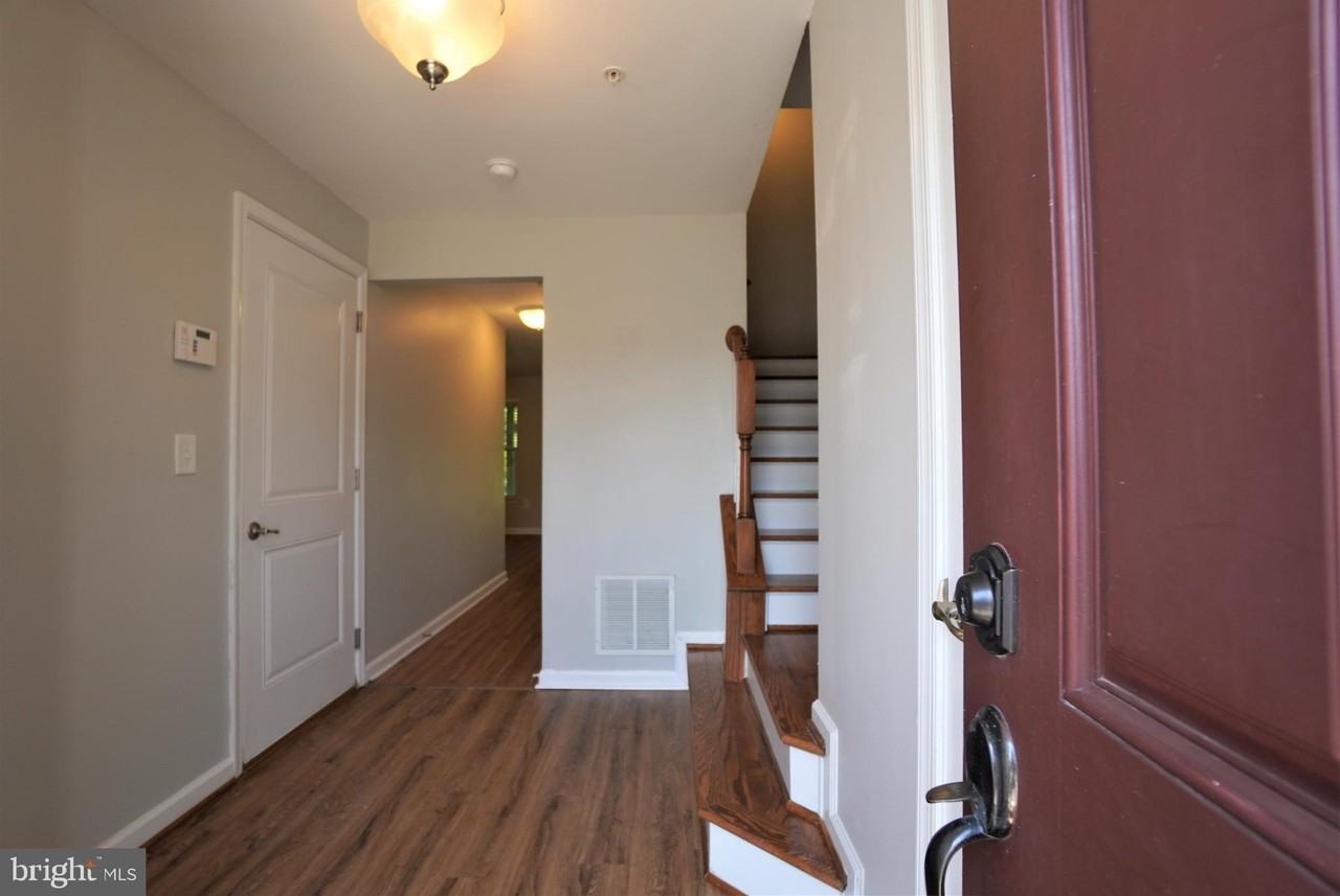 900 Susan Cir - Photo 4 of 30