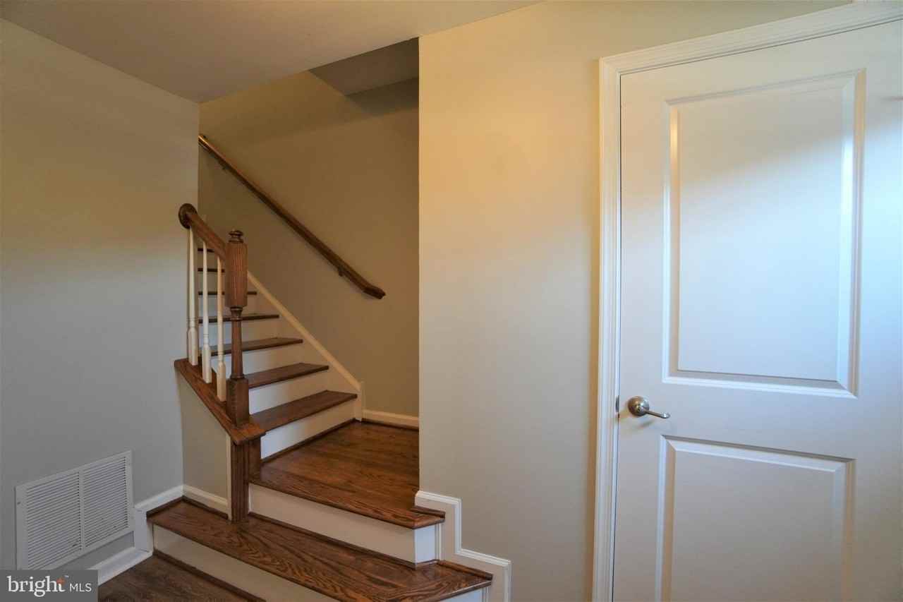 900 Susan Cir - Photo 5 of 30