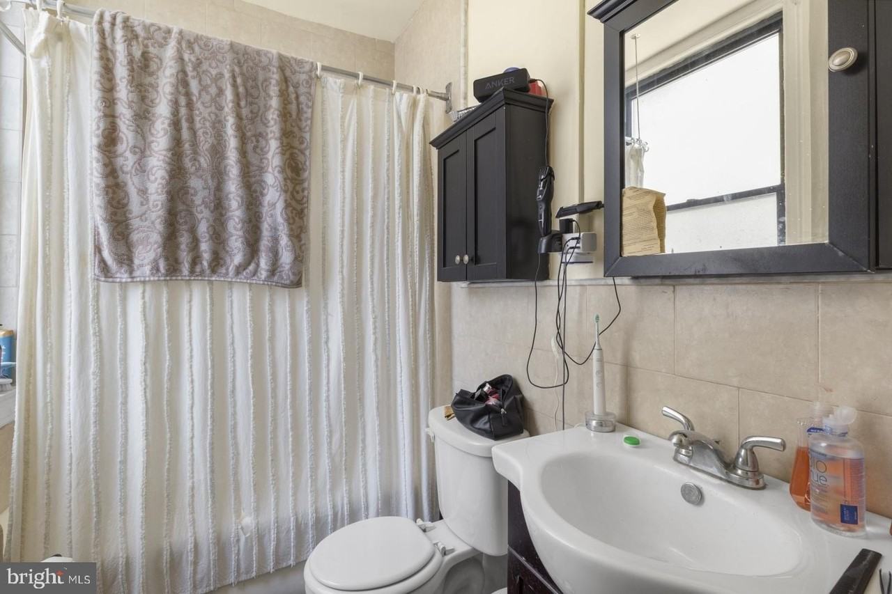 1324 Locust St Apt 1419 #1419 - Photo 6 of 24