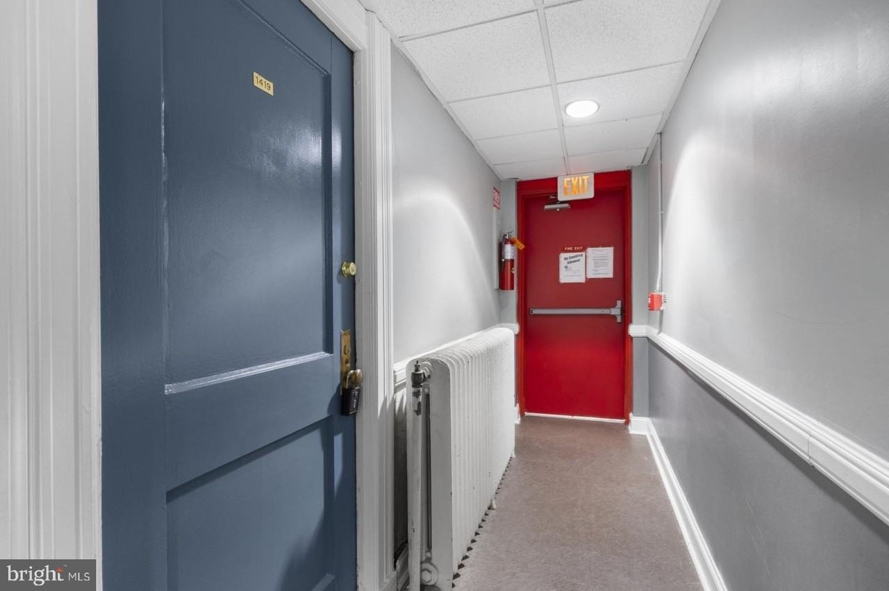 1324 Locust St Apt 1419 #1419 - Photo 7 of 24