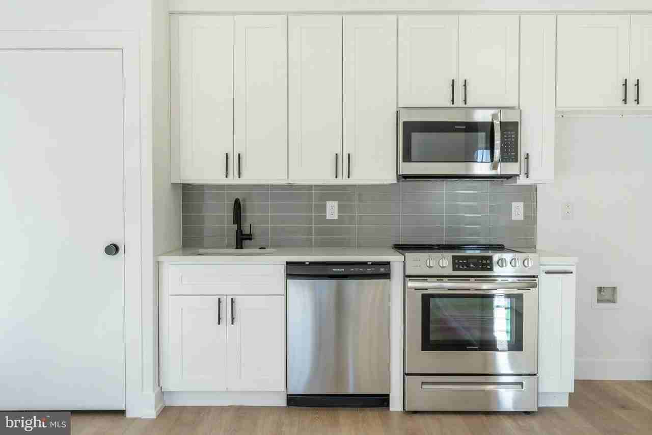 2002 Frankford Ave Unit 2f #2F - Photo 4 of 20