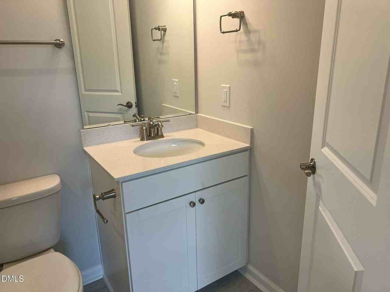 7226 Morris Acres Rd - Photo 5 of 41