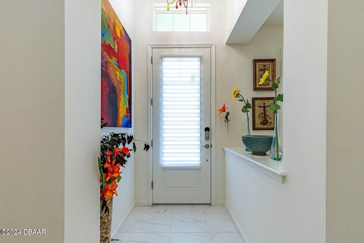 270 Coral Reef Way - Photo 6 of 49