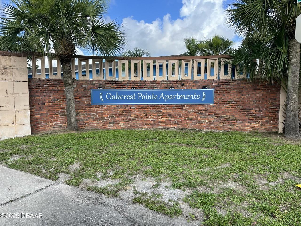 1850 South Park Avenue #C7 - Photo 2 of 14