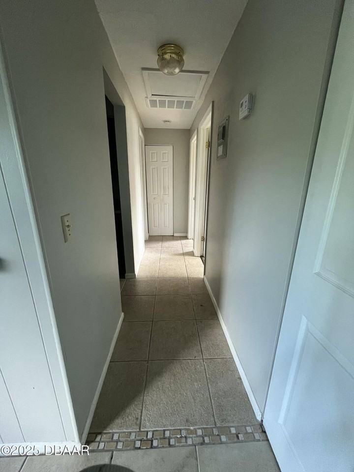 1850 South Park Avenue #C7 - Photo 7 of 14