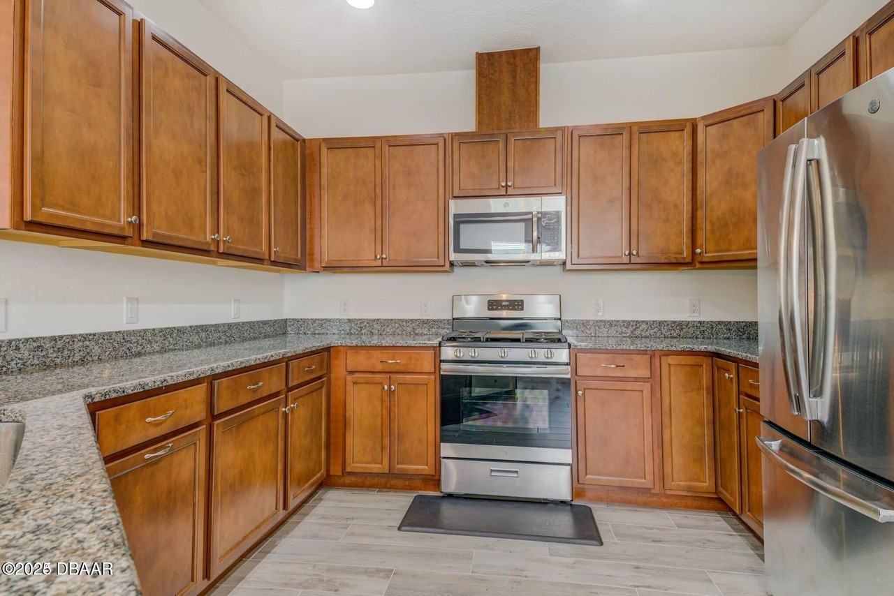 167 Margaritaville Ave - Photo 5 of 50