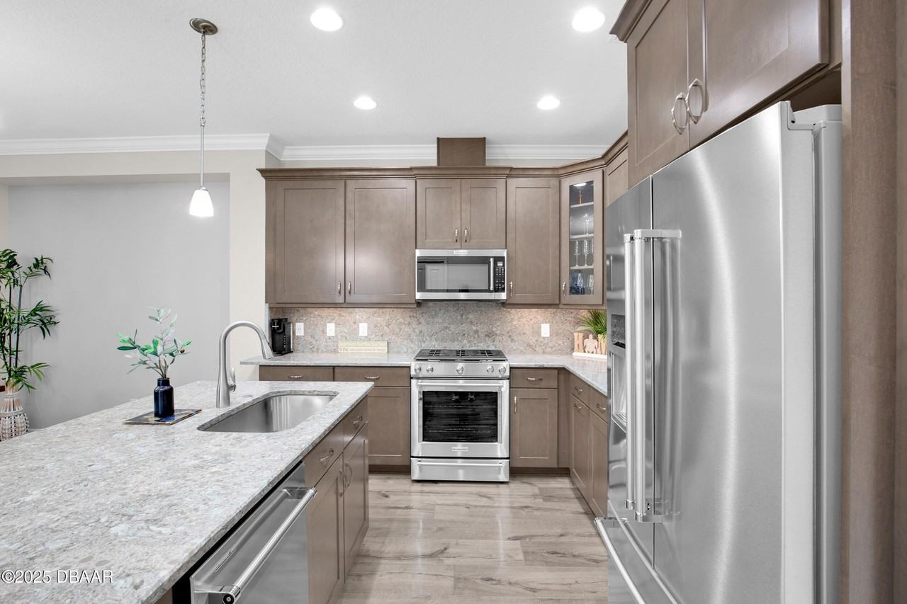 341 Good Life Way - Photo 5 of 40