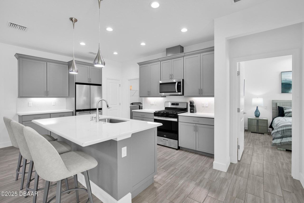 243 Hang Loose Way - Photo 7 of 43