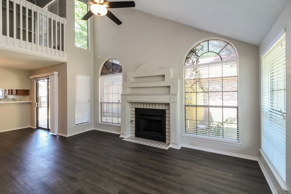 635 Las Brisas Dr - Photo 3 of 15