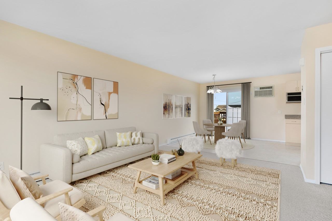 35 Fourth Avenue North - Photo 3 of 19