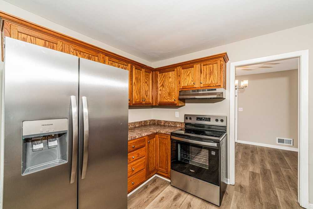 1716 2nd St Ne - Photo 6 of 16