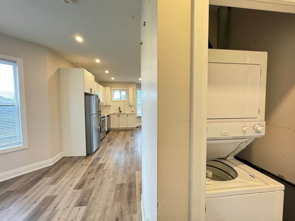 83 Kenilworth Ave s - Photo 2 of 11