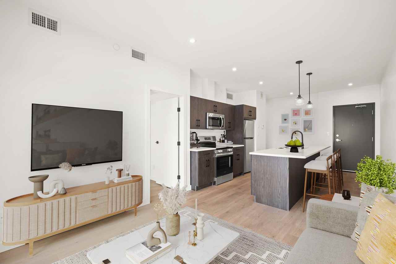 225 Peguis Street - Photo 2 of 18