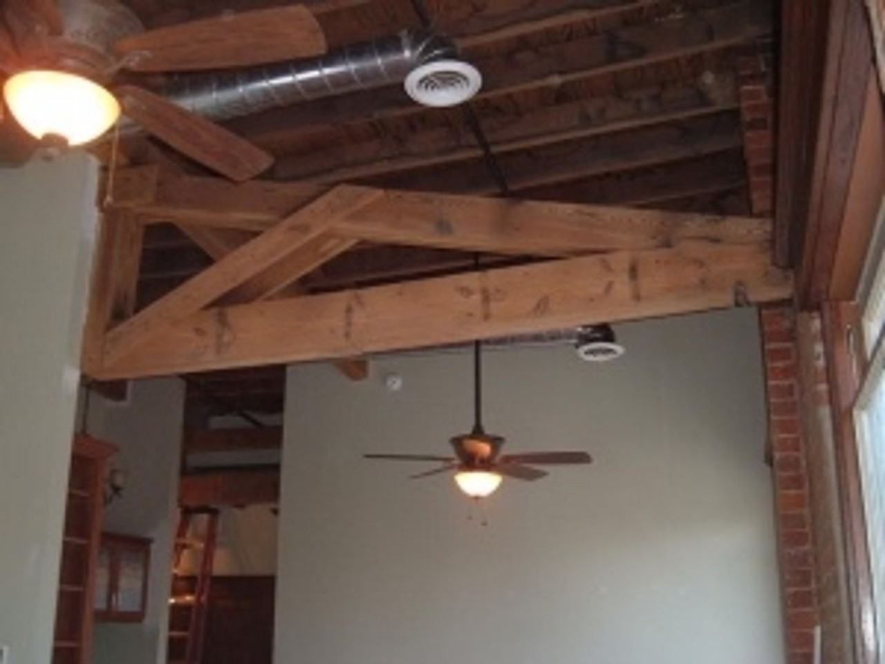 111 - 113 W. 7th Street - Photo 3 of 4