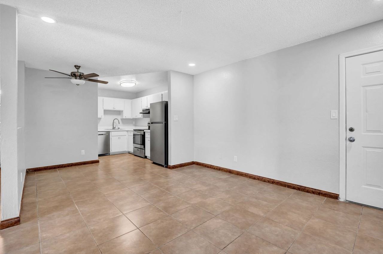 Fountain Oaks Apartments - Photo 7 of 50