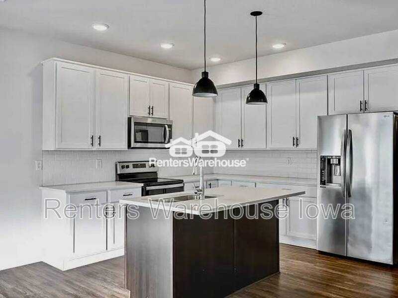 3652 Ne Marissa Ln - Photo 3 of 17