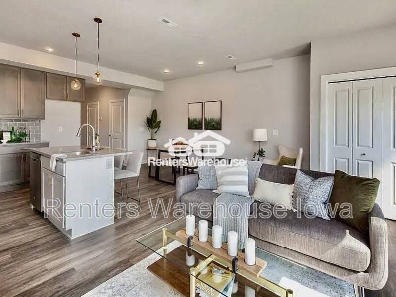 3622 Ne Kara Ln - Photo 4 of 17