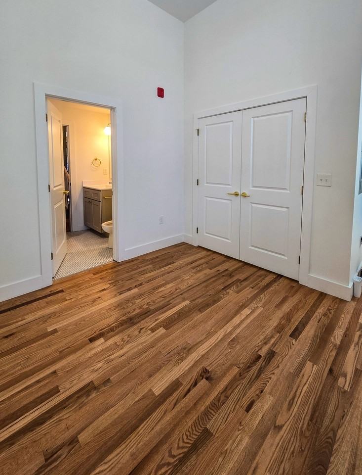 The Flora - Photo 5 of 49