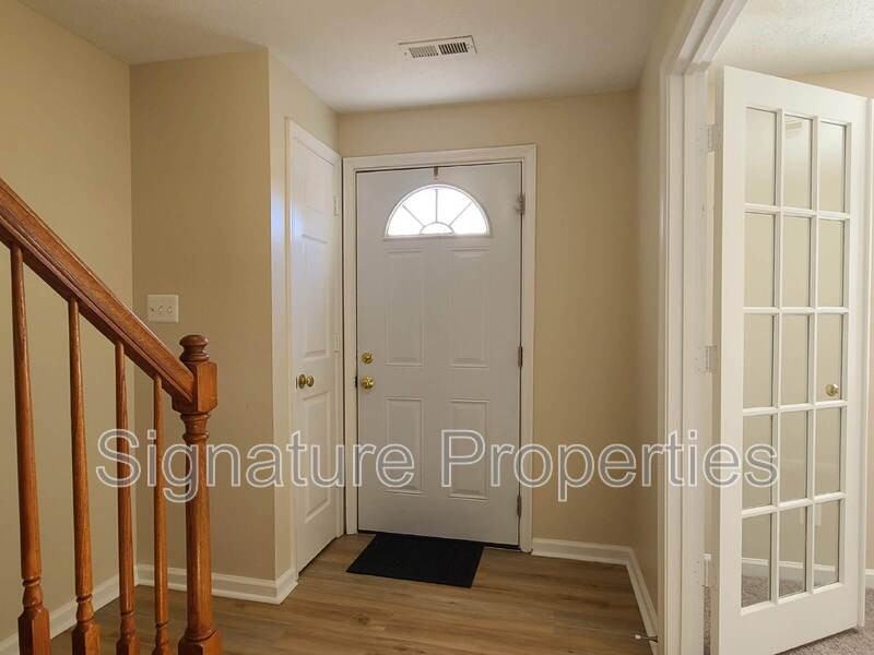 106 Regina Ln - Photo 2 of 31