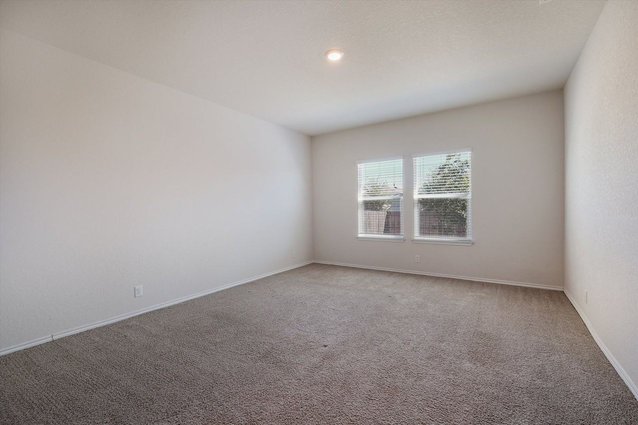 1250 Yellow Warbler Run - Photo 6 of 21