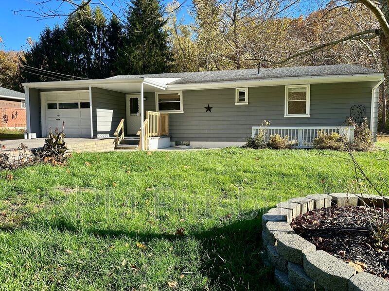 208 Bridge Street - Photo 3 of 17