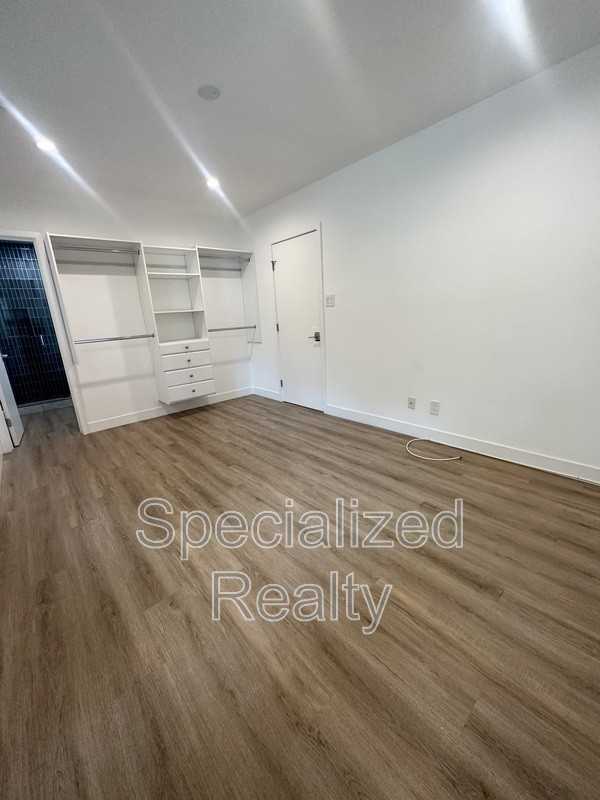 438 Arden Ave #B - Photo 5 of 6