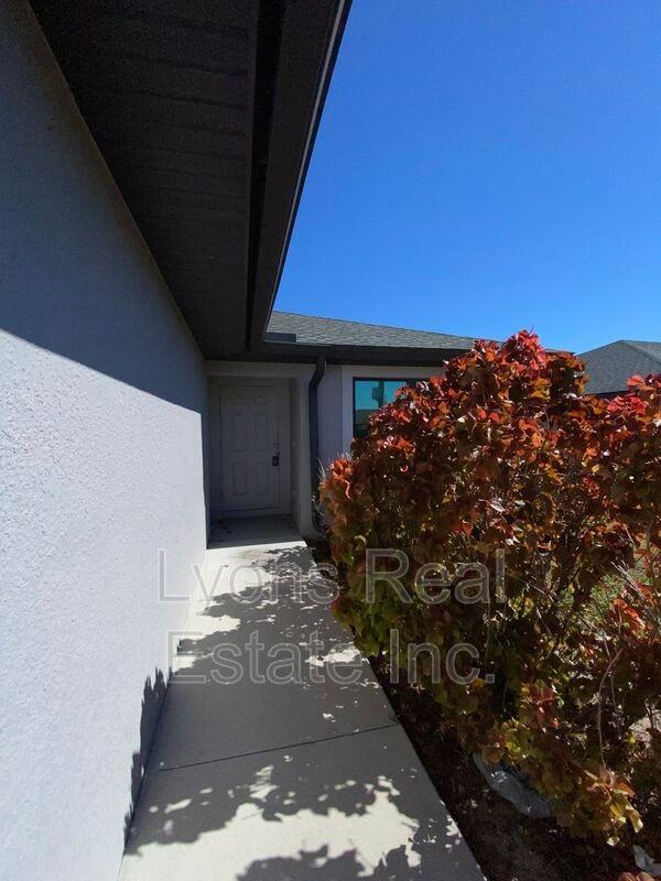 215 Cultural Park Blvd S - Photo 2 of 19