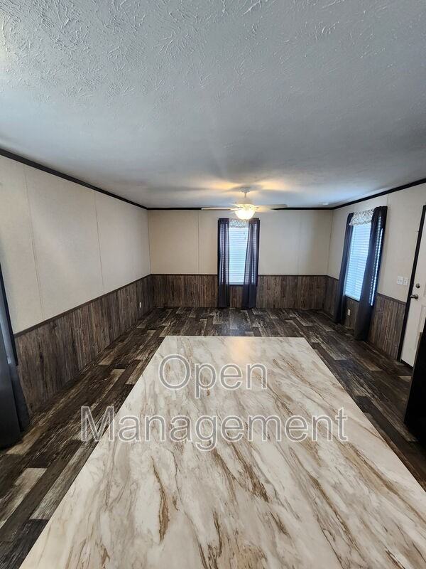 511 E 1st St - Photo 5 of 13