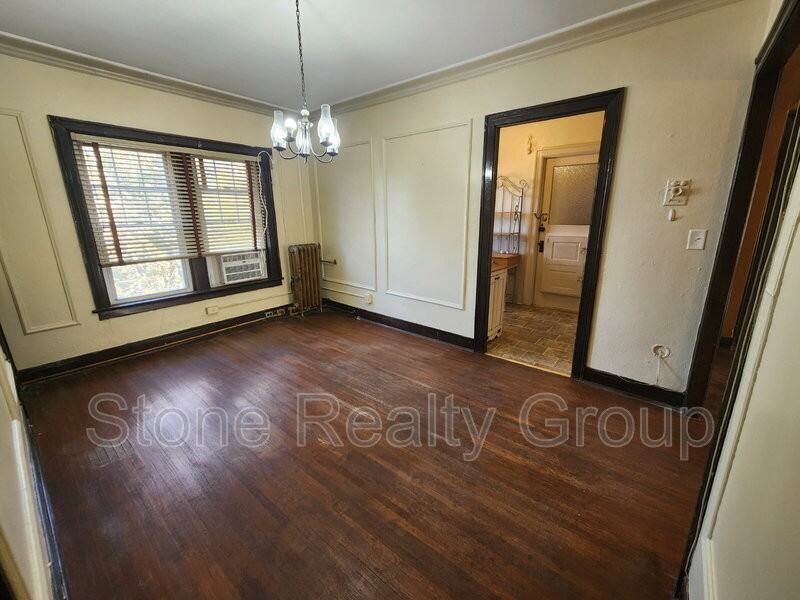 525 S 6th St #15 - Photo 4 of 10