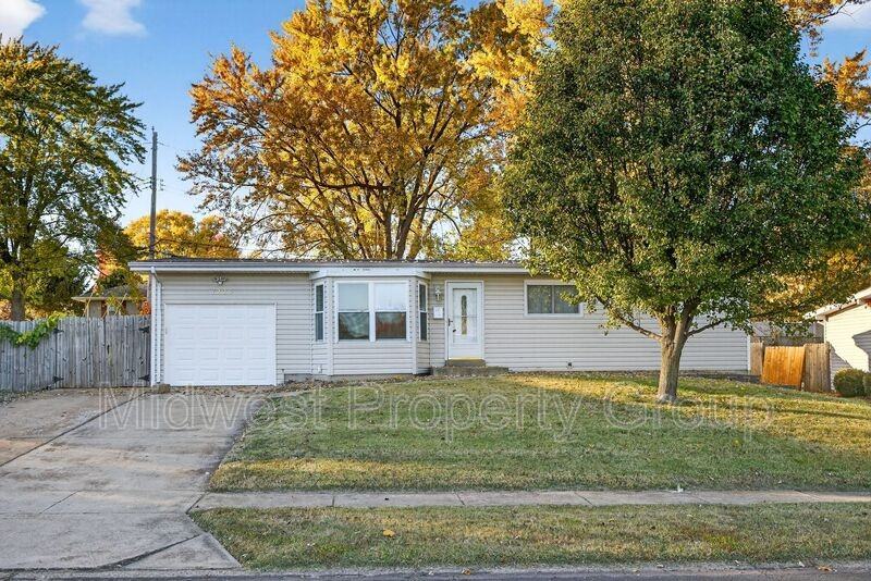 1225 Night Dr - Photo 4 of 35