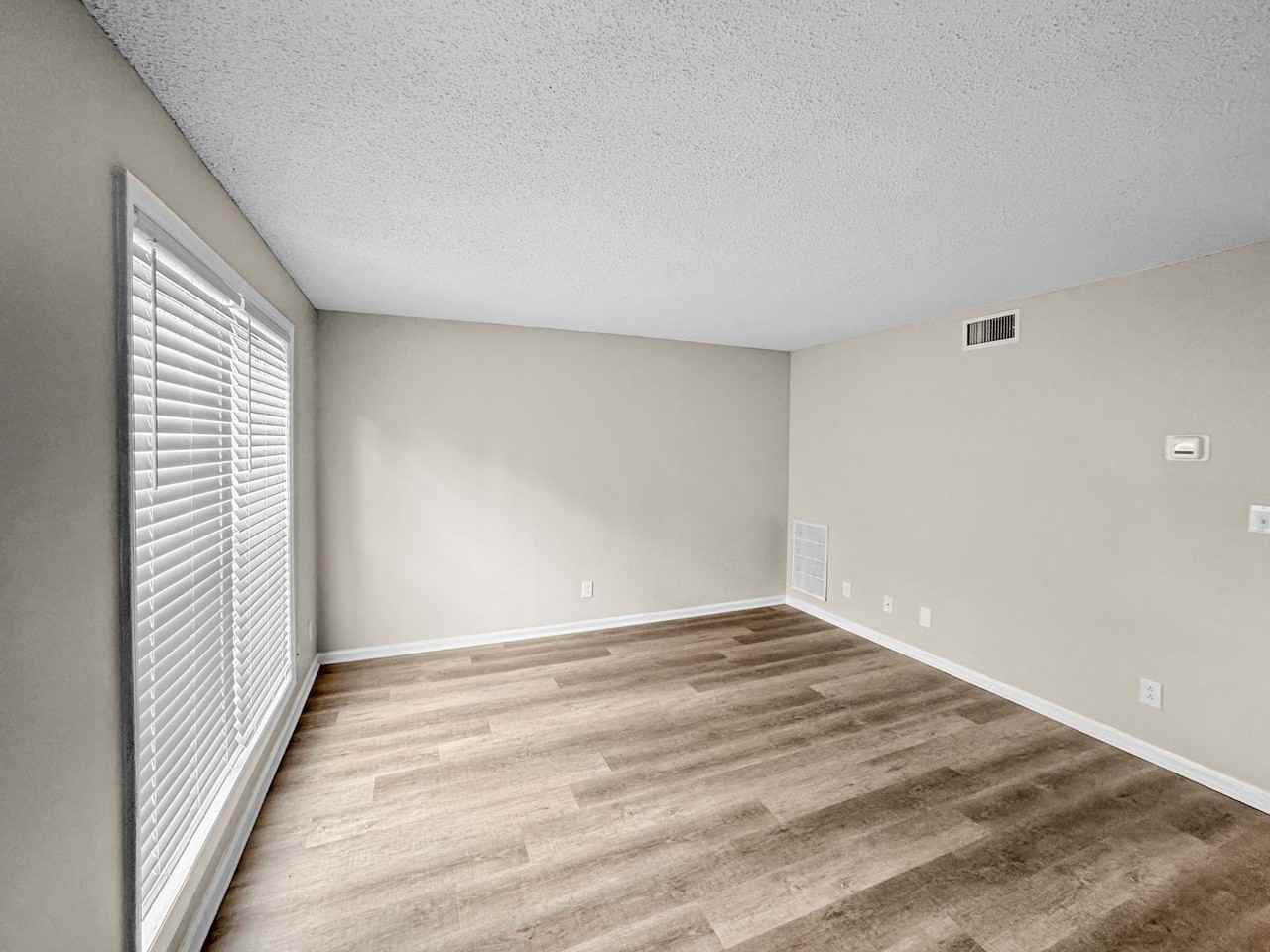 Kensington Townhomes - Photo 5 of 21