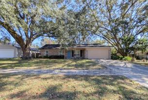 8583 Blackberry Ln E - Photo 1 of 1