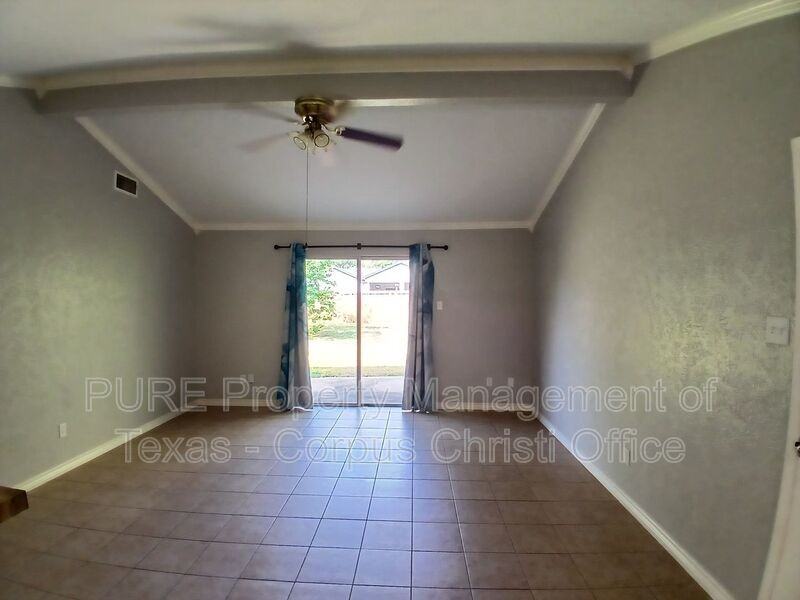 1733 Treyway Ln - Photo 6 of 21