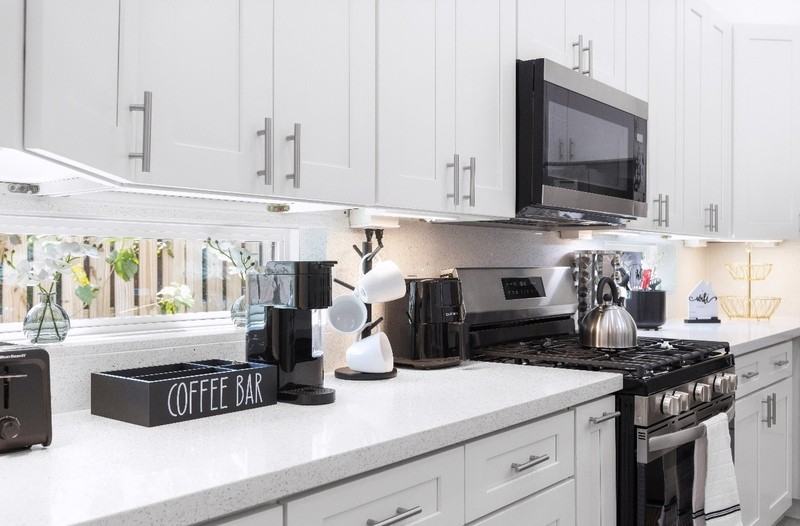 8126 Panay Dr - Photo 5 of 15