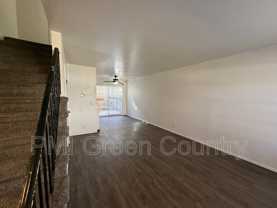 4704 S Darlington Ave #D7 - Photo 1 of 1