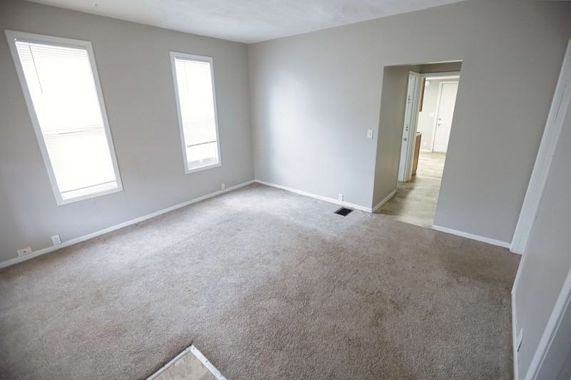 854 Crosby St Nw #1 - Photo 3 of 7