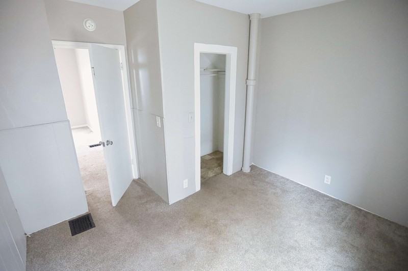 854 Crosby St Nw #1 - Photo 5 of 7