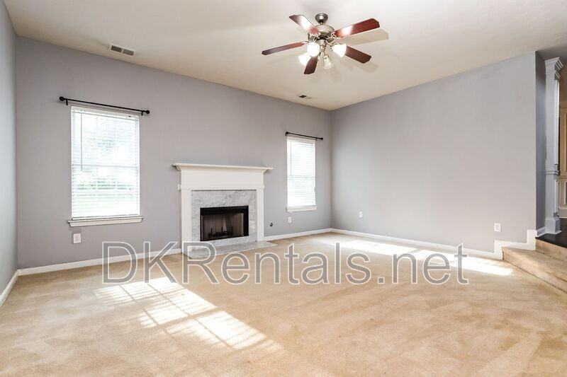 1205 Polk Xing - Photo 3 of 20