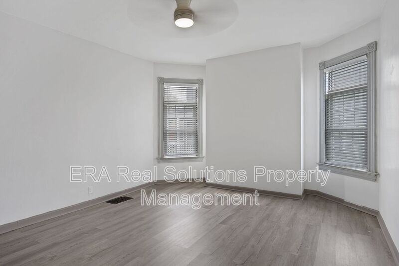 4923 Marion Ave #1 - Photo 5 of 22