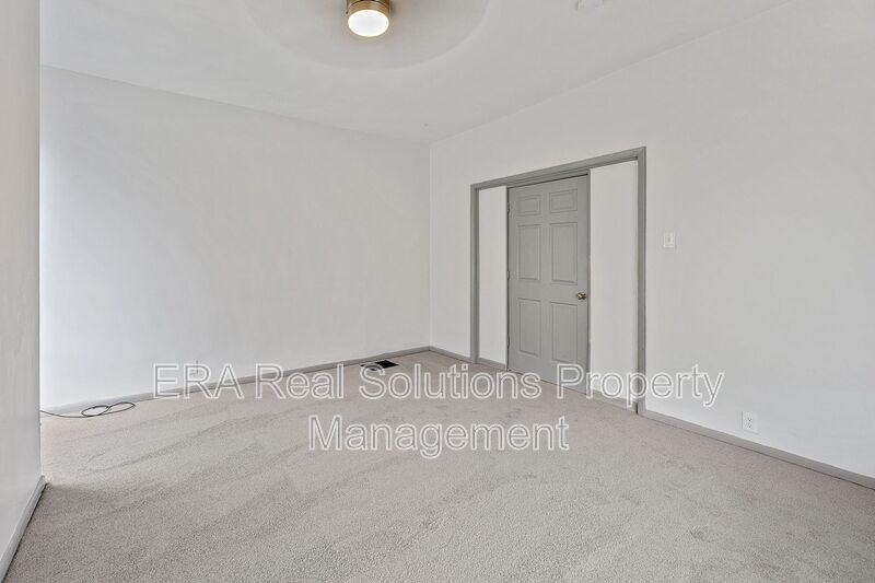 4923 Marion Ave #1 - Photo 6 of 22