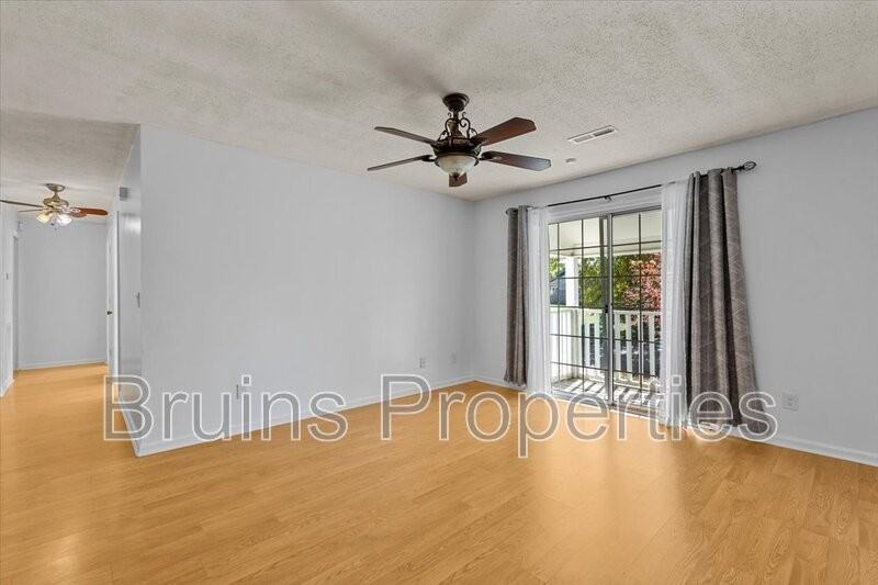 5521 Hornaday Rd - Photo 3 of 36