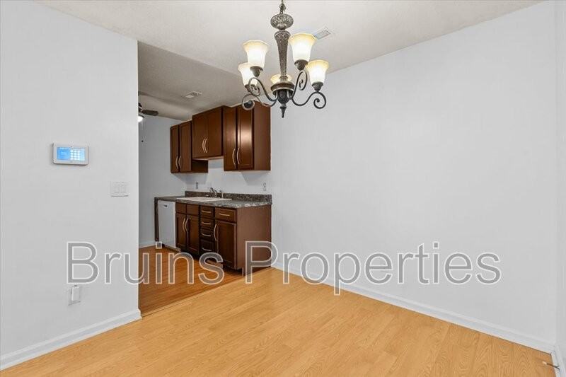 5521 Hornaday Rd - Photo 6 of 36