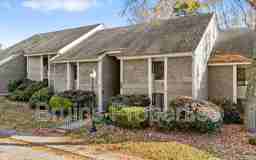 1522 Benjamin Pkwy - Photo 1 of 1