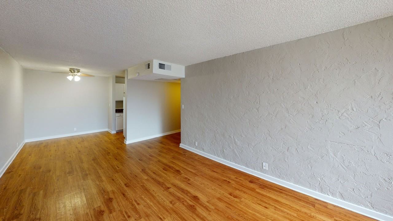 The Amber Apartments - Photo 5 of 21