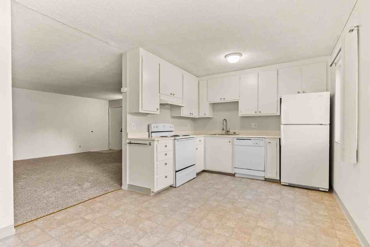 22775 Vermont St - Photo 7 of 20