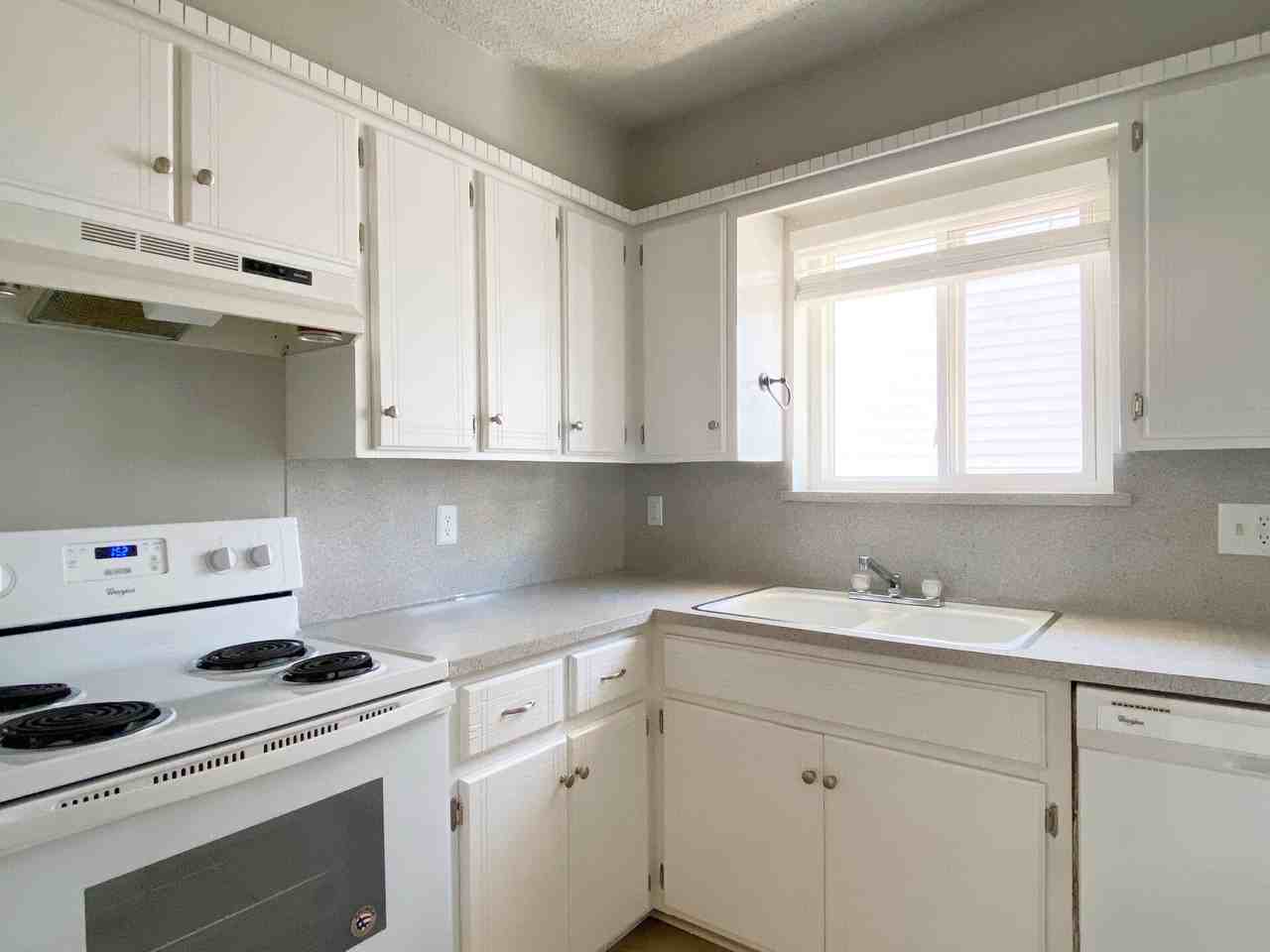 Paseo24 - Photo 2 of 20